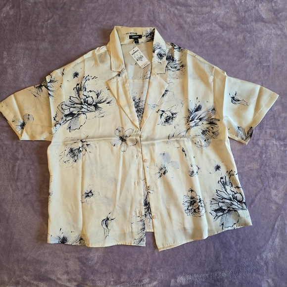 Button up boxy shirt - Picture 2 of 4